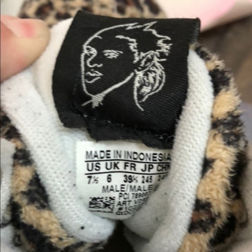 Adidas x Jeremy Scott Leopard Tail Furry High Tops - Picture 7 of 9